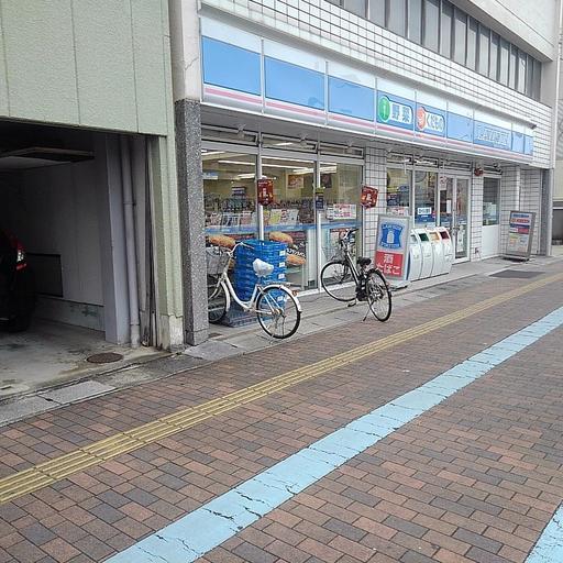 コンビニエンスストア